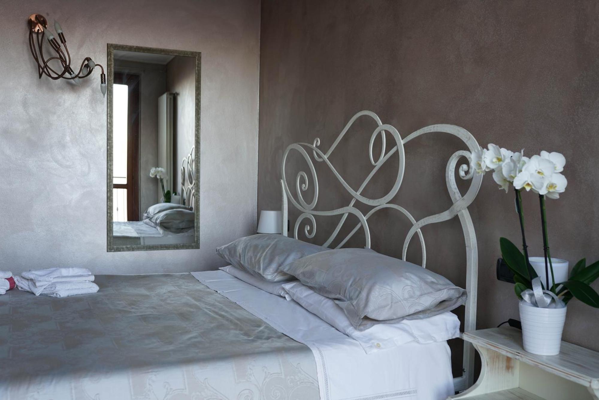 Portola La Vecchia Dimora Villa Roncola Exterior photo