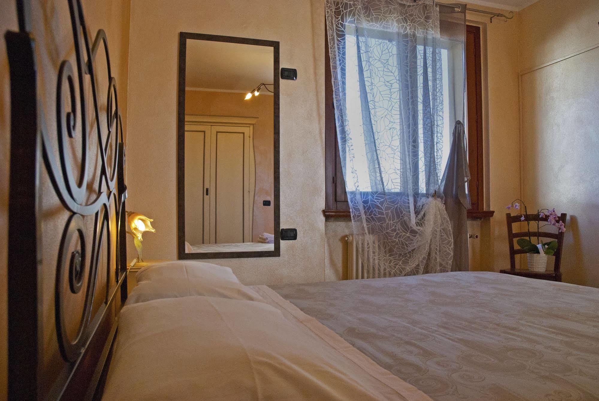 Portola La Vecchia Dimora Villa Roncola Exterior photo